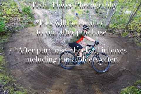 20250927FALLEPIC82-4-3825
