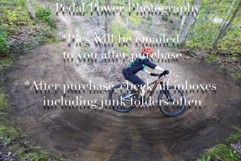 20250927FALLEPIC82-4-3834