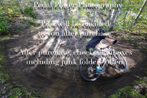 20250927FALLEPIC82-4-3857