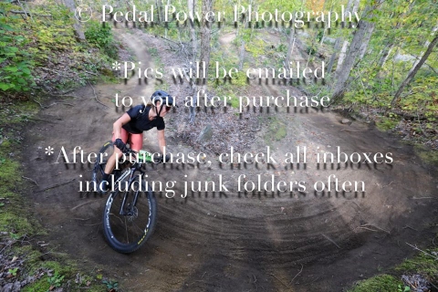 20250927FALLEPIC82-4-3867