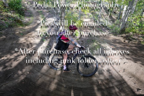 20250927FALLEPIC82-4-3924