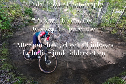 20250927FALLEPIC82-4-3932