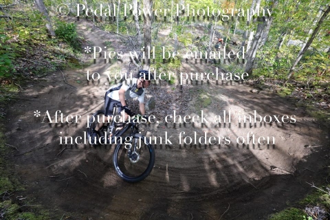 20250927FALLEPIC82-4-3939