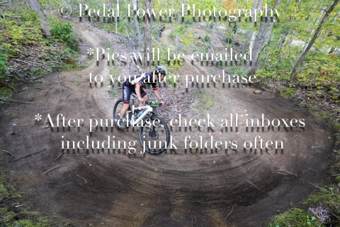 20250927FALLEPIC82-4-3946