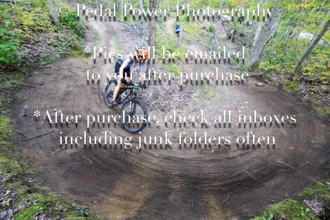 20250927FALLEPIC82-4-3961