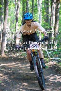 20250607WMNS4HRHARDWOOD-1604